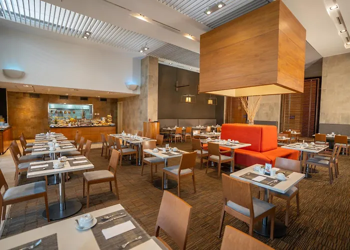 Hilton Garden Inn Santiago Airport